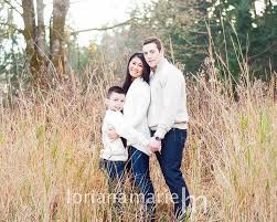Pin By Loriana Marie Photography On Photography Family Portrait Poses Fall Family Photos Photography Poses Family