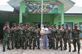 Indonesia memang nggak hanya terkenal dengan budayanya saja lho. Satgas Yonif Rk 732 Beri Hadiah Ke Para Pemenang Lomba Cipta Karikatur Peringati Hut Tni Ke 75 Lelemuku Lelemuku Com Kebanggaan Anak Negeri Portal Berita Yang Informatif Dan Objektif
