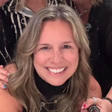 Kent Kuwata has spent all his professional career in the retail produce  industry, primarily