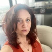 Jen Mack's Instagram, Twitter & Facebook