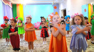 утренник 8 марта в детском саду 2 младшая группа Osennij Utrennik Po Motivam Skazki Dyujmovochka V Starshej Gruppe 2 Mbdo Dance Kindergarten Prom Dresses