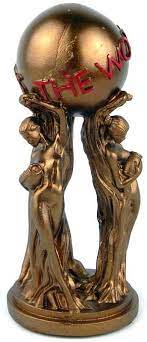 Paperweight features globe being held by three women, with the words the world is yours. Scarface 5 Inch The World Is Yours Resin Paperweight Statue Amazon De Kuche Haushalt