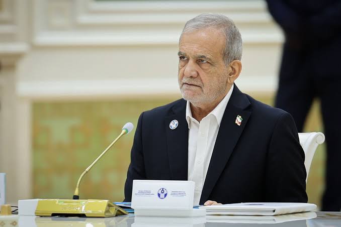 پزشکیان: کشورهای تحت تحریم یا تجاوز نظامی نباید به تنهایی هزینه های زیست  محیطی را بپردازند