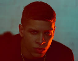 Toms Studio Ash Projects :: Photos, videos, logos, illustrations and  branding :: Behance