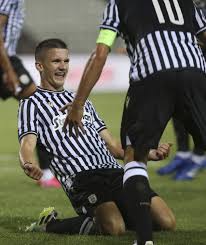 54 symmetoches stin proti tou epangelmatiki sezon! Norwich Signs Greece Winger Christos Tzolis From Paok