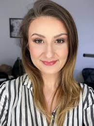 Wiola w makijażu wykonanym przeze mnie 🫶 Wiola Mironowicz to moja ukochana  koleżanka, która również wykonuje przepiękne makijaże. Z Wiola  rozpoczęłyśmy współpracę. Póki co, nic więcej wam nie powiem😃 Będzie to  niespodzianka,