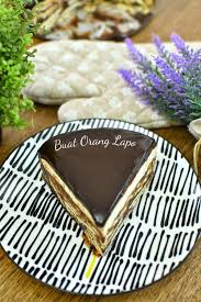 Satu lagi versi resepi kek batik cheese ini menggunakan biskut 'saltcheese'. Kek Batik Indulgence Tanpa Telur Dan Tanpa Di Bakar Buat Orang Lapo