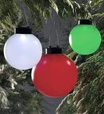 Outdoor solar garden sunflower lights for pathway, landscape, yard, lawn, weddings, special events decoration led solar garden décor lights. Diy Giant Christmas Ornaments That Will Have You Bouncing With Christmas Cheer Picky Stitch Giant Christmas Ornaments Hanging Ornaments Christmas Ornaments