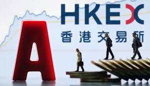 1.试点初期，港股通指标的证券的范围包括恒生综合大型股指数成 分股，恒生综合中型股指数成分股，上证a+h股中的h股，且不 包含以港币以外货币报价的股票、不包含实施风险警示板股票对 应的h股 2.内地投 å¤©é£Žæµ·å¤– 18åªè‚¡ç¥¨æˆ–å…¥å›´æ¸¯è‚¡é€šåå•ä»¥æ–°è‚¡ä¸ºä¸» æ¸¯è‚¡ æ–°æµªè´¢ç» æ–°æµªç½'
