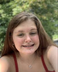 Kasey Hicks's Instagram, Twitter & Facebook