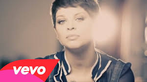 Stupida testo canzone cantato da alessandra amoroso: Alessandra Amoroso Stupida Playlist Regia Gaetano Morbioli Casa Di Produzione Run Multimedia Good Music Beautiful Songs Sony Music Entertainment