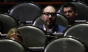 .los legisladores mauricio toledo, del partido del trabajo, y saúl huerta, de morena, acusados de cosa, porque si morena lo hace contra toledo, quien repetirá en la próxima legislatura, se quedaría. Diputados Del Pri Prd Y Mc Acusan A Morena De Proteger A Mauricio Toledo El Sur Acapulco Suracapulco I Noticias Acapulco Guerrero