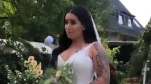 Hatice schmidt ist auch aufgrund ihrer herkunft eine bloggerin, die mehr sein will als nur ein schönes gesicht. Megahappy Jolina Mennen Hat Zum Zweiten Mal Geheiratet Promiflash De