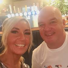 Anyone know of a nail tech to do biab with availability