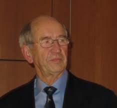 Ältestenrat begrüßt neue Mitglieder und wählt neuen Obmann