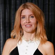 Lilian Shepard's Instagram, Twitter & Facebook