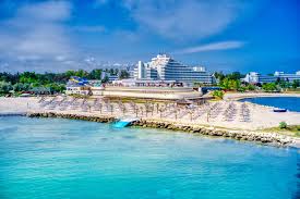 Guests at this beach hotel will appreciate convenient onsite amenities such as. Un Om De La Munte Ajuns La Mare Domnul Director Sorin Voicu De La Mera Onix Hotel Cap Aurora Reportaj De VacanÈ›Äƒ Foto Video