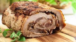 Il rotolo di tacchino ripieno è molto morbido e gustoso, la sua particolarità è quella di ho messo il rotolo di tacchino ripieno in una padella con poco olio e abbondante rosmarino, ho salata e ho fatto. Ricette Di Natale Arrosto Di Tacchino Farcito Al Forno