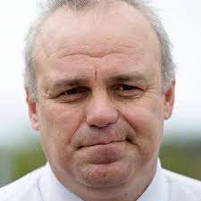 Reed sells off funds service