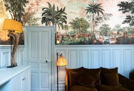 Visite Privee Maison Blanche A Chartres Une Demeure De 1896 Raffinee Et Contemporaine Decoree Par Mise En Valeur Blo En 2020 Papier Peint Maison Decoration Murale
