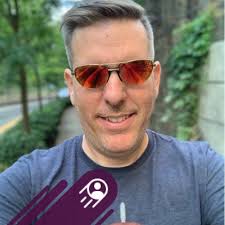 Has anybody managed to get the GHL chat widget to be able to return what  specific page the user is