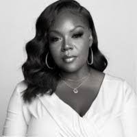 Tonia Bray's Instagram, Twitter & Facebook