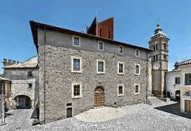 214 likes · 7 talking about this. La Facciata Di Palazzo Chigi Nel Centro Storico Pedonalizzato Foto Di Ostello Maripara Formello Tripadvisor