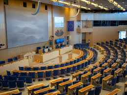 Riksdagen är sveriges folkrepresentation, det vill säga de som företräder det svenska folket. Datei Sveriges Riksdag 2 Jpg Wikipedia