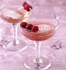 Coupe De Champagne A La Framboise Recette Recettes De Cuisine Coupe De Champagne Framboise