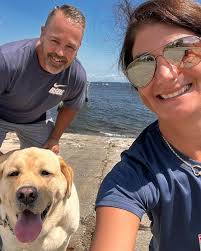 HNY and thanks for much for following! I'd like to introduce myself 👋🏻 I  share my home in North Andover with four boys: my husband Dan, two sons (13  & 11) and