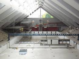 Une Piscine Cathedrale Ressuscite Pres De Paris Diaporama