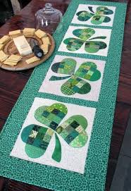 New Patchwork Patterns Kids Table Runners 27 Ideas Table Runner Tutorial Quilted Table Runners Table Runner Pattern