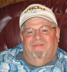 Kirby Norris's Instagram, Twitter & Facebook