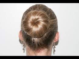 Ma femme me dit qu'elle a besoin de. Tutoriel Le Chignon Bun Pour Les Nulles Youtube