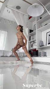 Hannah Ray Nude in Hannah Ray - Free Superbe Picture Gallery at Elite Babes