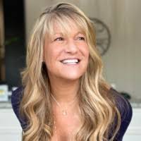 Susan Bova's Instagram, Twitter & Facebook