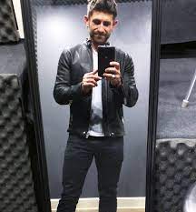 The Best Part About Wearing A Black Leather Jacket Is That It Makes You Look Like A Badboy Even If You A Best Leather Jackets Black Leather Jacket How To Wear