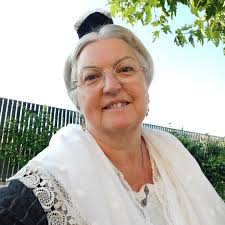 Bonjour à tous, En raison des fortes chaleurs que nous avons, la Fête du  Costume du dimanche 6 juillet 2025 débutera à 17 h par un défilé musical  qui partira de la