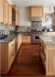 popular again: wood kitchen cabinets