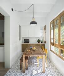 Whether casual, formal, or decked for the holidays, these dining spaces host gatherings large and small with the best in chairs and tables, bars… Best 12 Modern Dining Room Ceramic Tile Floors Bar Design Photos And Dwell