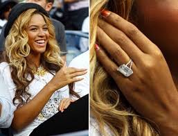 Beyonce Upgraded Her Engagement Ring To This Stunning Diamond Ring Once She Married Expensive Engagement Rings Celebrity Wedding Rings Famous Engagement Rings