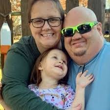 April Elmore's Instagram, Twitter & Facebook