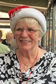 Ellen Shelly's Instagram, Twitter & Facebook