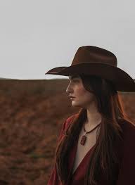 Like, can we talk about this Red Clay Cowboy shoot from last week??  Monochromatic EVERYTHING. My inner Capricorn/earth sign heart could not be  happier with how these turned out