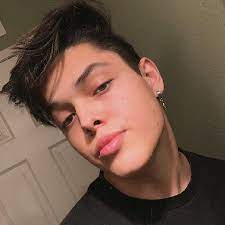 Christopher romero, also known as broadway, is an american 3d animator, music video maker, filmmaker, and tech entrepreneur from fort how old is christopher romero christopher romero age christopher romero bio christopher romero biography christopher romero birthday. Who Is Christopher Romero Things To Know About His Birthday Family Girlfriend