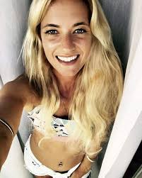 INTERVIEW WITH ARTIST RUBY ASH IN SURFGIRL MAGAZINE — MAD TO LIVE