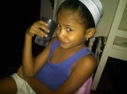 Cómo que hay algunas personas que no saben que los Miller son gringos? que  los nombres y el cabello rubio no fueron lo suficientemente obvio? además  la novela de Ashley fue tan