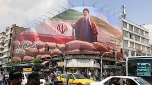 إيران تؤكد استعدادها لاستئناف المفاوضات وترفض ممراً جديداً في هرمز