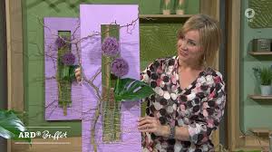 Allium Mit Monstera Blatt Im Rahmen Nadine Weckardt Kreativ Ard Buffet Swr De Monstera Buffet Ard Buffet