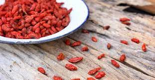 On trouve les baies de goji sous forme séchée, entières ou réduites en poudre, et sous forme de jus, principalement dans : La Baie De Goji Fourchette Bikini